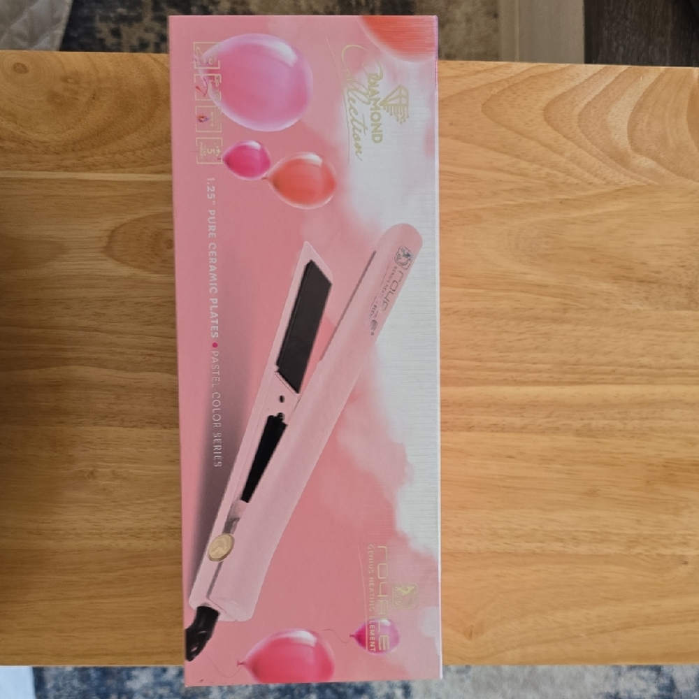 Pink Royale Hair Straightener
